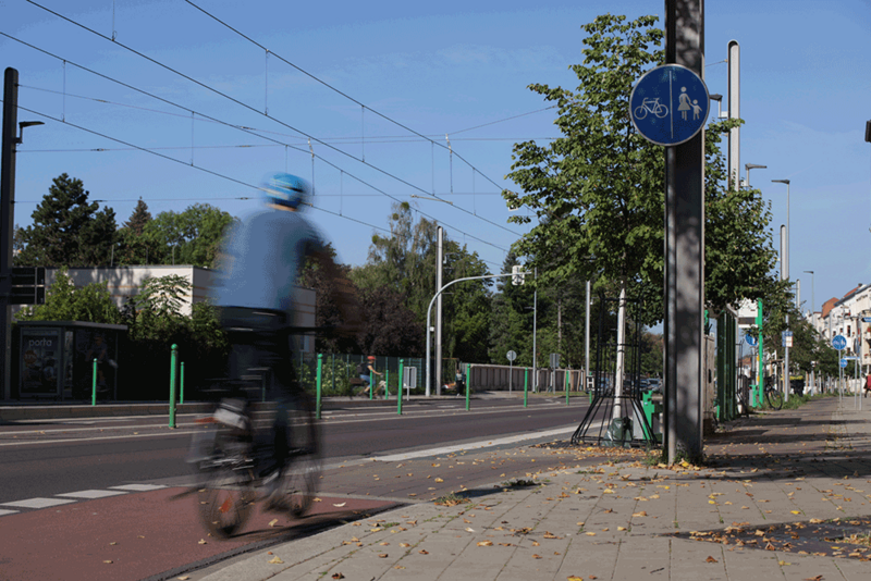 Radfahrer auf Straße